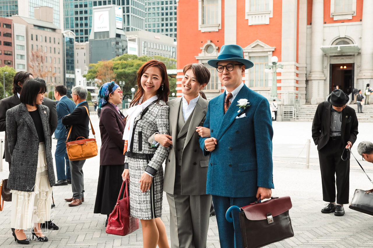 大阪中央公会堂前での集合