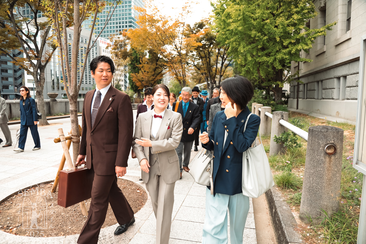 参加者のスーツスタイル